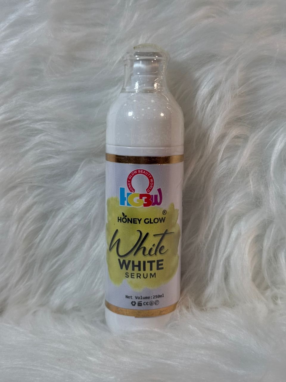 WHITE WHITE SERUM